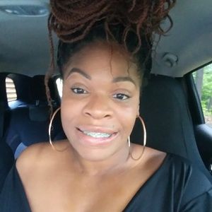 Meet your Posher, Chaquita